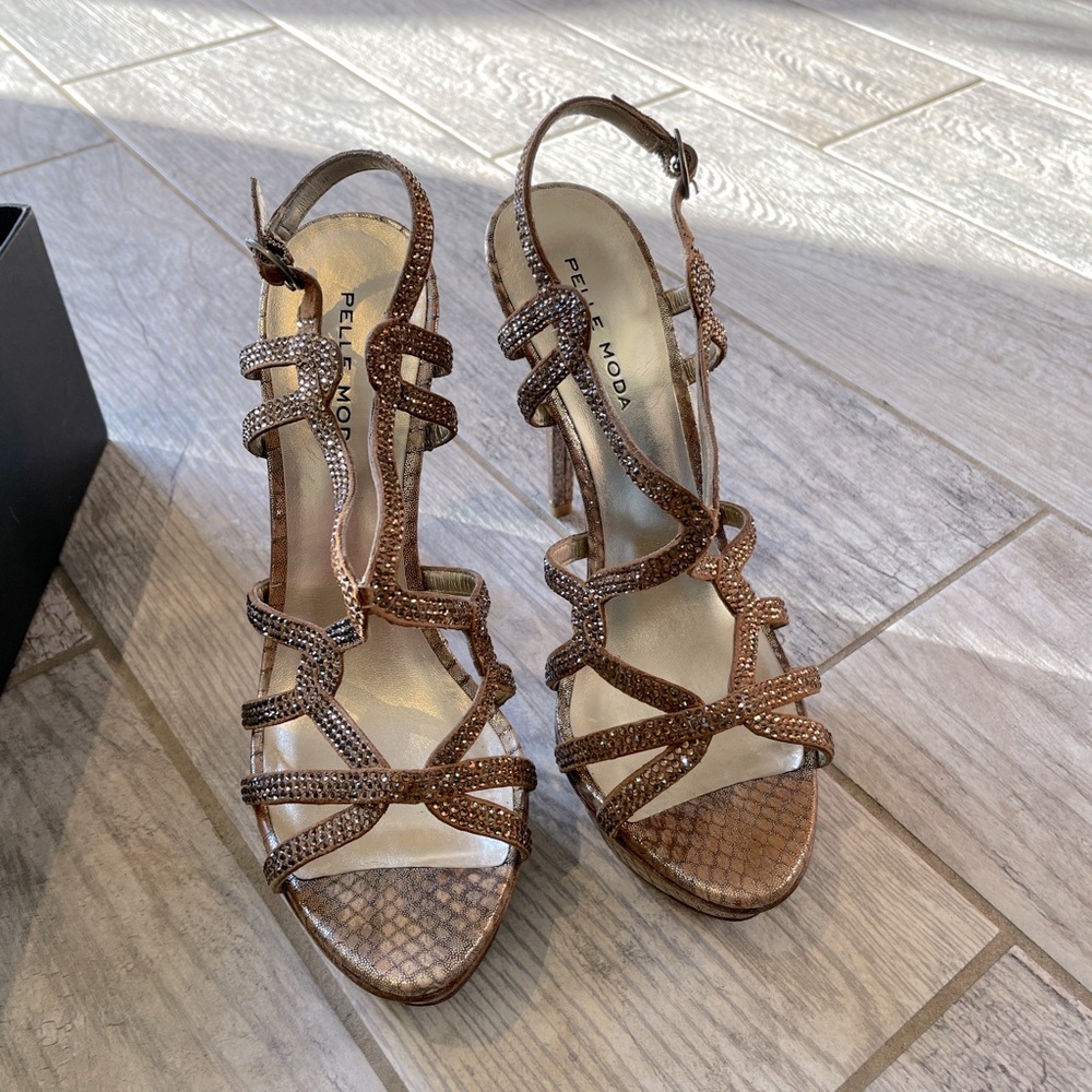 Pelle moda burlywood glossy snake size 6.5 Vero cuoio